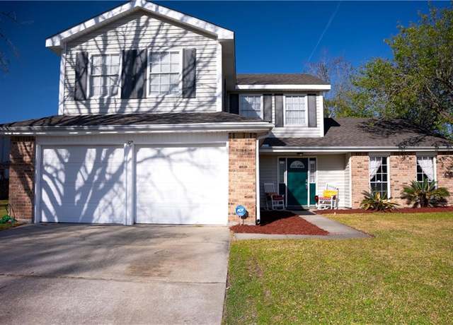 Property at 115 Silverwood Dr, Slidell, LA 70461, 3 beds, 2.5 baths