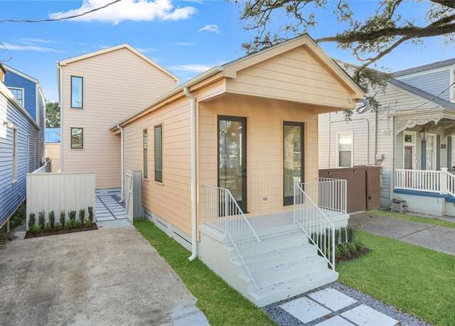 Property at 1023 Opelousas Ave, New Orleans, LA 70114, 4 beds, 3.5 baths