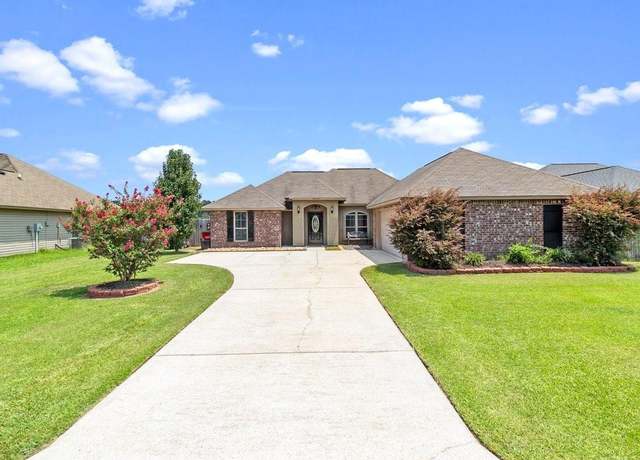 Property at 28982 Abyss Ln, Denham Springs, LA 70726, 3 beds, 2 baths