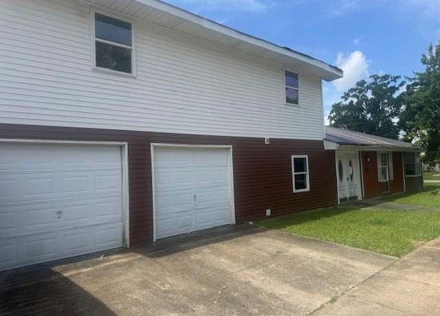 Property at 1116 Hudson St, Kenner, LA 70062, 4 beds, 3 baths