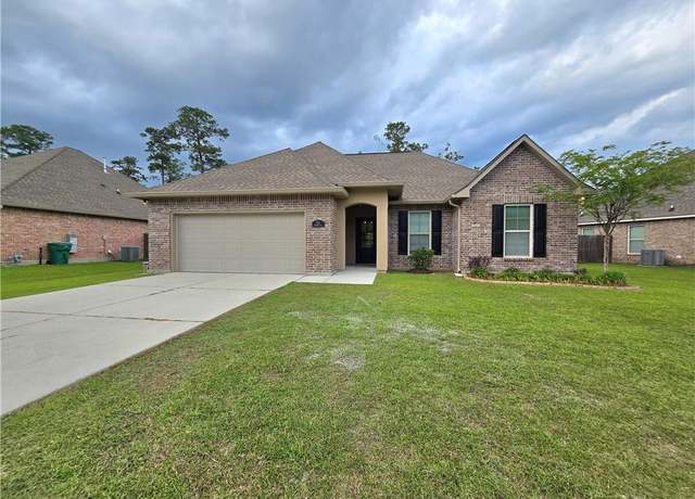 Property at 1012 Berkshire Dr, Pearl River, LA 70452, 4 beds, 2 baths