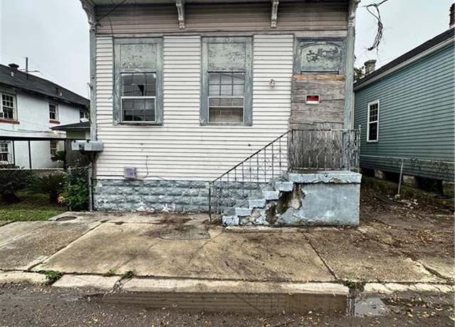 Property at 1931 Frenchmen St, New Orleans, LA 70116, 4 beds, 2 baths