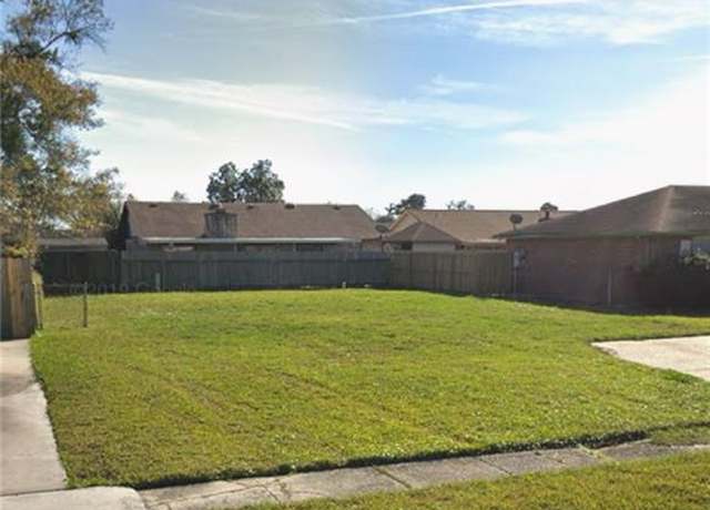 Property at 4037 N Woodbine St, Harvey, LA 70058