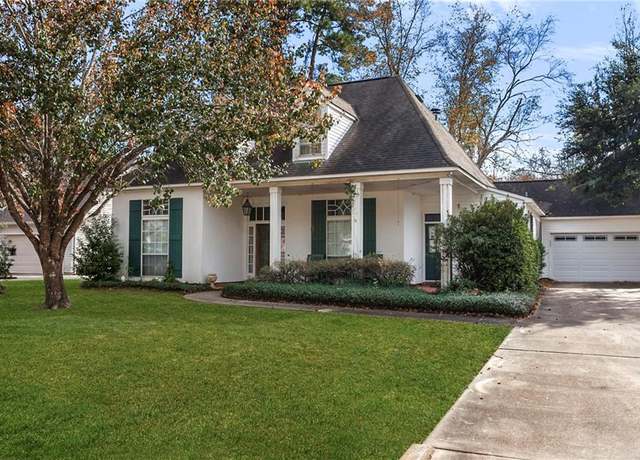 Property at 230 Chestnut Oak Dr, Mandeville, LA 70448, 4 beds, 3 baths