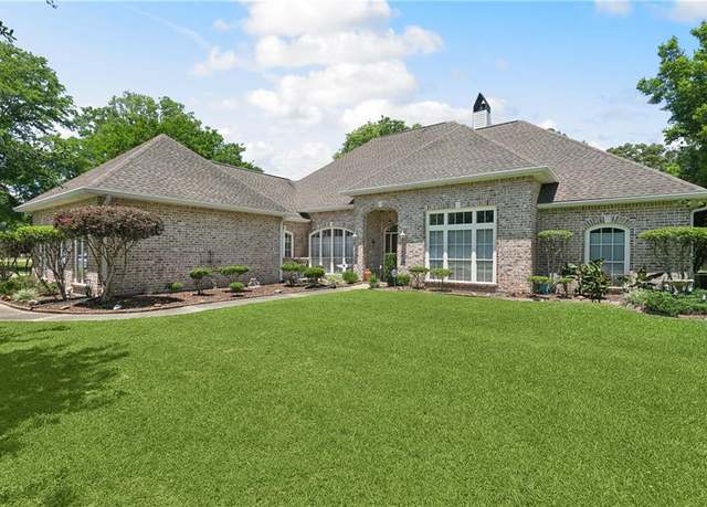 Property at 42160 Jefferson Dr, Hammond, LA 70403, 4 beds, 2 baths