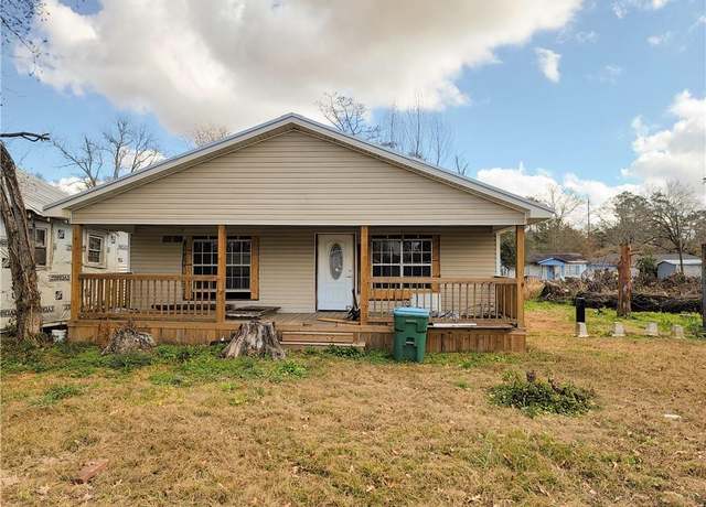 Property at 170 Saxon St, Ponchatoula, LA 70454, 2 beds, 1 bath