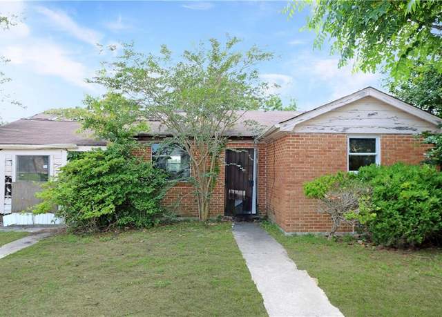 Property at 8018 Mackenzie St, New Orleans, LA 70128, 2 beds, 1 bath