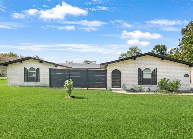 Property at 39419 Al Dr, Prairieville, LA 70769, 3 beds, 2 baths