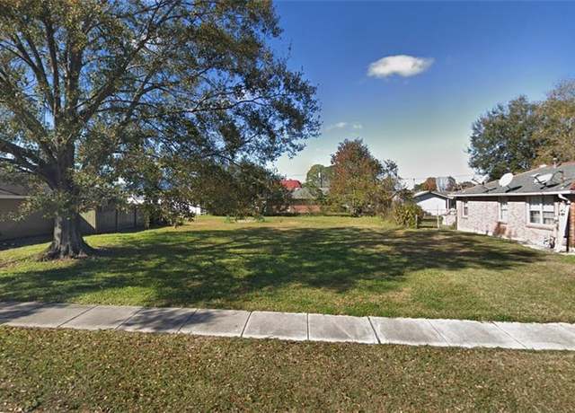 Property at 2608 Lyndell Dr, Chalmette, LA 70043
