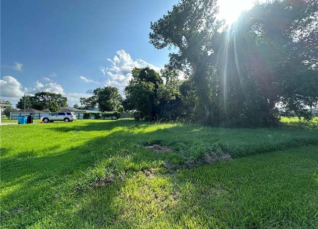 Property at 4514 E Judge Perez Dr, Meraux, LA 70075