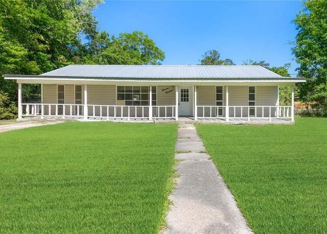 Property at 1114 Palm Ave, Bogalusa, LA 70427, 3 beds, 2 baths