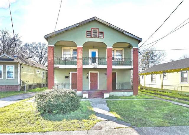 Property at 1225 Odeon St, New Orleans, LA 70114, 9 beds, 3 baths