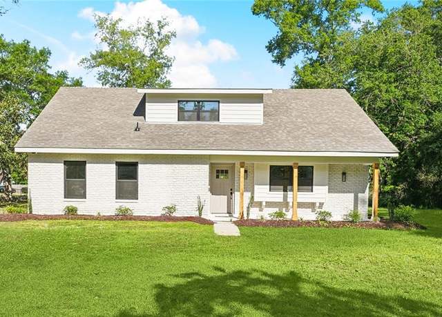 Property at 2004 Bluebird St, Slidell, LA 70460, 4 beds, 2 baths