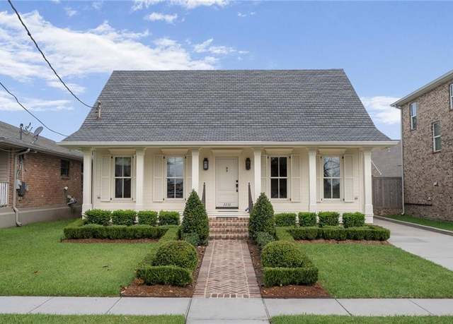 Property at 2232 N Starrett Rd, Metairie, LA 70003, 3 beds, 2.5 baths