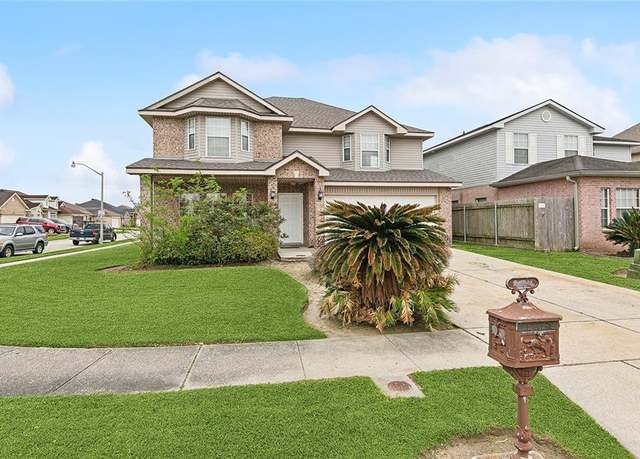 Property at 1111 Artesa Dr, Marrero, LA 70072, 4 beds, 2.5 baths