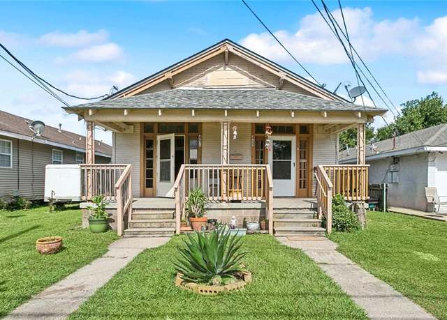 Property at 452-454 Westwood Dr, Marrero, LA 70072, 6 beds, 2 baths