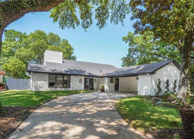 Property at 8 Park Island Dr, New Orleans, LA 70122, 4 beds, 3.5 baths