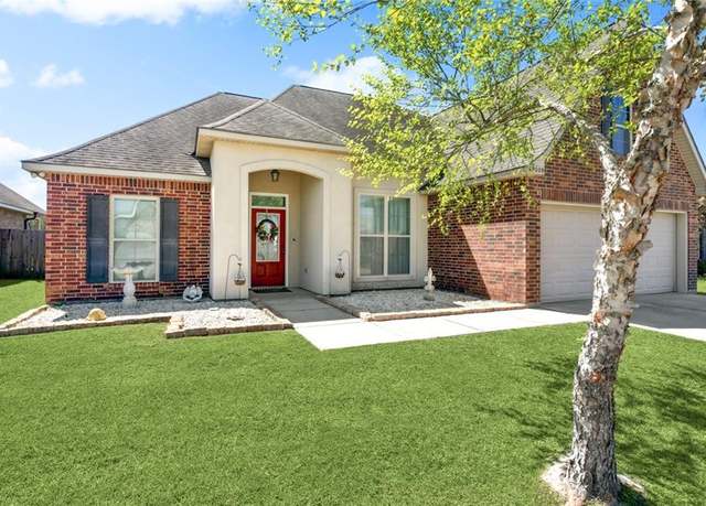 Property at 69009 Taverny Ct, Madisonville, LA 70447, 3 beds, 2 baths