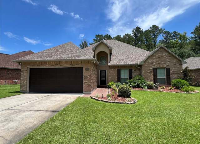 Property at 25914 Bronzewood St, Denham Springs, LA 70726, 3 beds, 2 baths