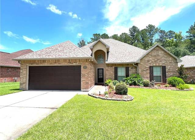 Property at 25914 Bronzewood St, Denham Springs, LA 70726, 3 beds, 2 baths