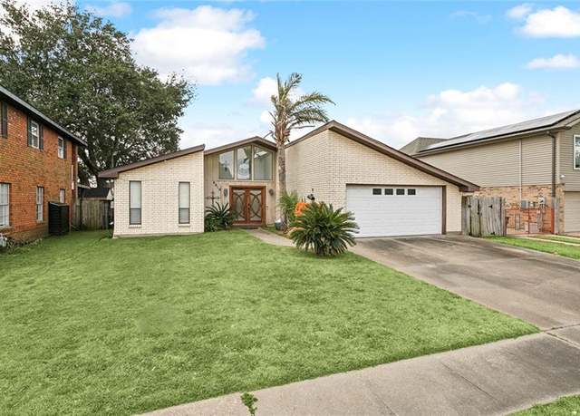 Property at 6916 Camberley St, New Orleans, LA 70128, 3 beds, 2 baths