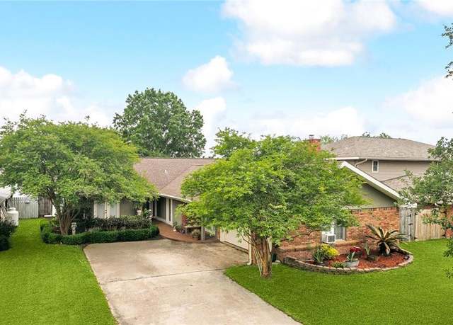 Property at 161 Moonraker Dr, Slidell, LA 70458, 3 beds, 2 baths