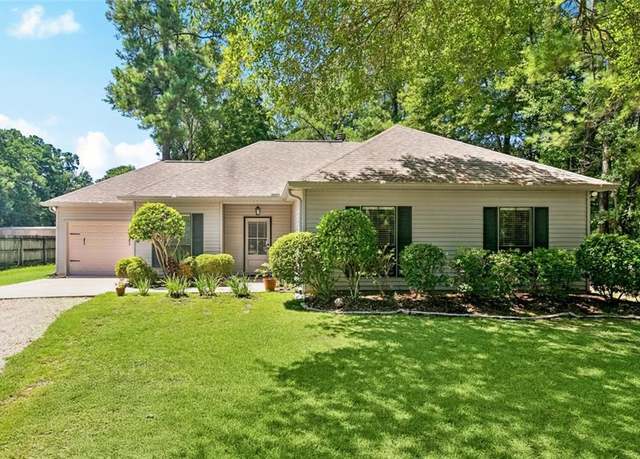 Property at 21458 Mire Dr, Abita Springs, LA 70420, 3 beds, 2 baths