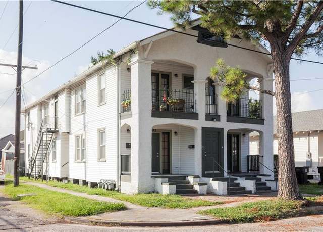 Property at 2933 Pine St, New Orleans, LA 70125, 8 beds, 6 baths