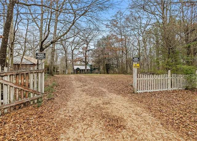 Property at 67135 Oil Field Rd, Kentwood, LA 70444, 4 beds, 2 baths