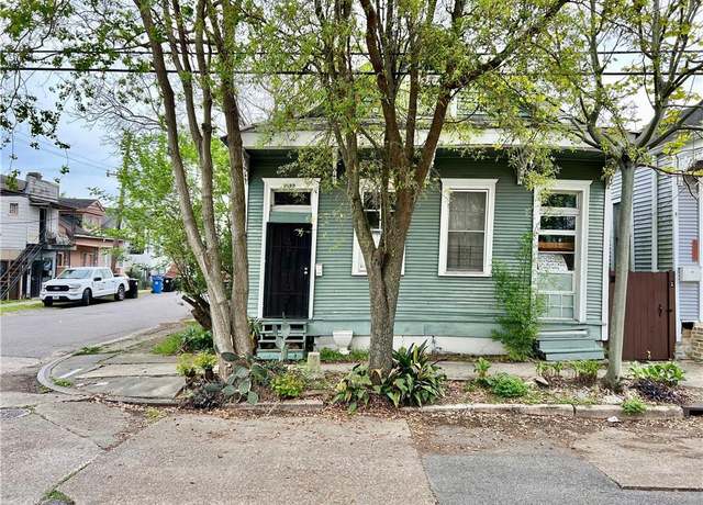 Property at 2137 Soniat St, New Orleans, LA 70115, 2 beds, 2 baths