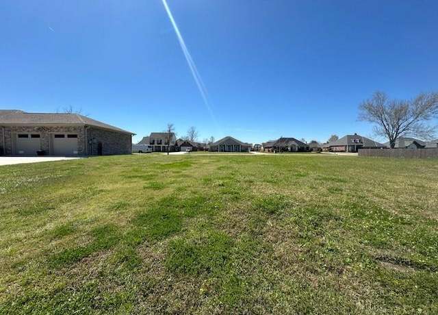 Property at 109 Robichaux Dr, La Place, LA 70068