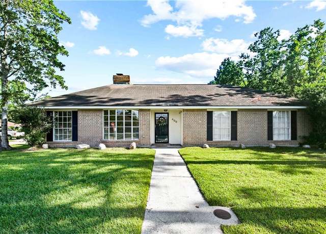 Property at 400 Longleaf Dr, Slidell, LA 70458, 4 beds, 2 baths
