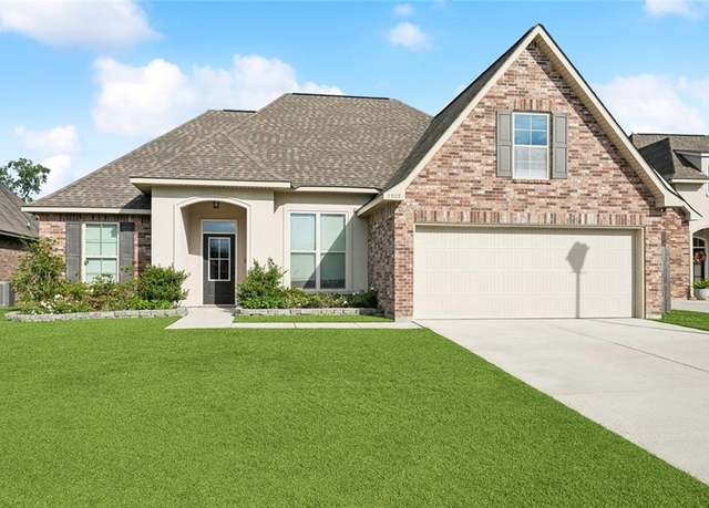 Property at 2505 Sam Ct, Covington, LA 70435, 3 beds, 2 baths