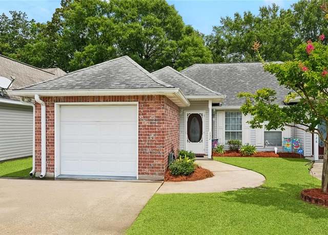 Property at 132 Emerald Pines Ct, Mandeville, LA 70448, 2 beds, 2 baths
