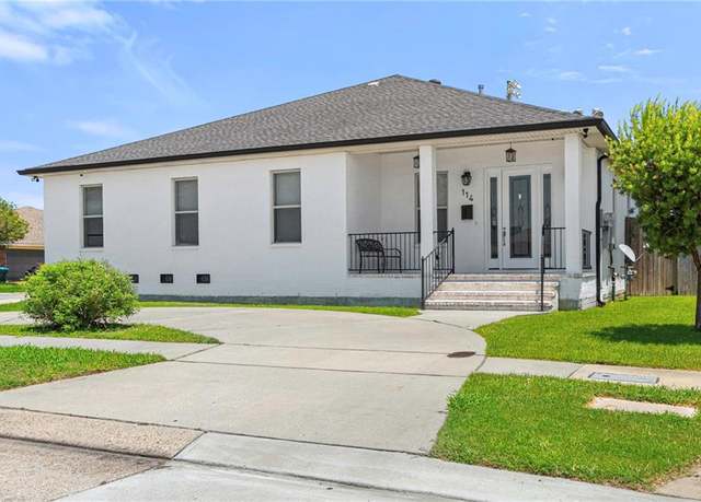 Property at 114 Gelpi Ave, Kenner, LA 70065, 3 beds, 2 baths