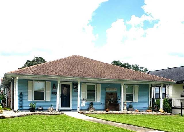 Property at 1401 Avenue C, Marrero, LA 70072, 4 beds, 2 baths