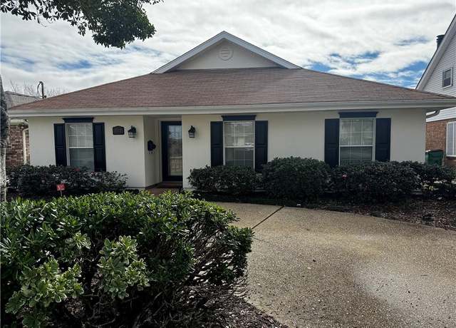 Property at 4712 Kawanee Ave, Metairie, LA 70006, 3 beds, 2 baths