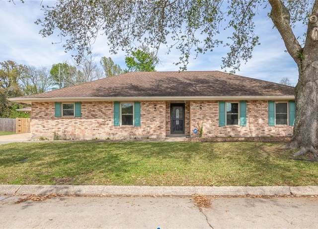 Property at 128 Belle Grove Dr, La Place, LA 70068, 3 beds, 2 baths
