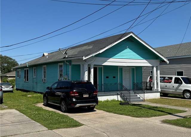 Property at 2426-28 Music St, New Orleans, LA 70117, 4 beds, 2 baths