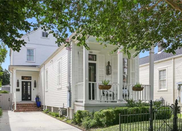 Property at 313 Lowerline St, New Orleans, LA 70118, 3 beds, 2.5 baths