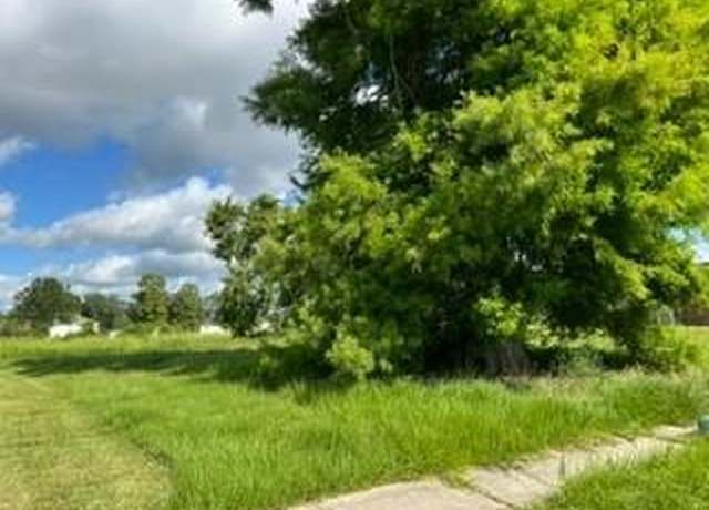 Property at 1944 Sugar Mill Dr, St Bernard, LA 70085