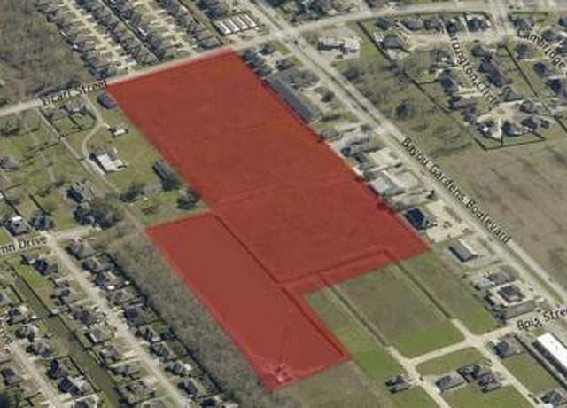 Property at 5810 Vicari St, Houma, LA 70364