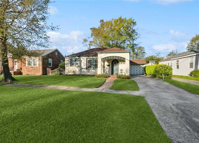 Property at 204 Transcontinental Dr, Metairie, LA 70001, 2 beds, 1 bath