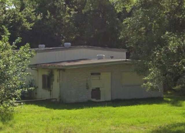 Property at 3619 Napoleon St, Alexandria, LA 71302, 2 beds, 1 bath