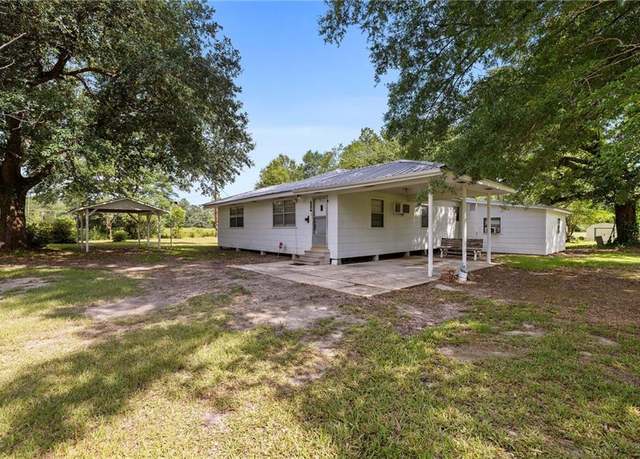 Property at 30235 George White Rd, Holden, LA 70744, 3 beds, 2 baths