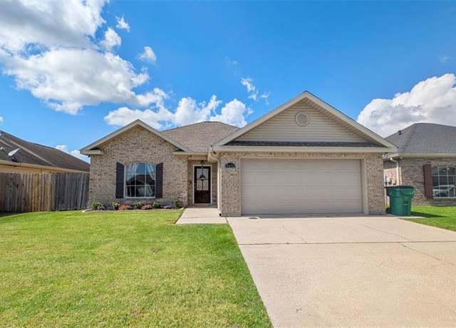 Property at 2652 Sandbar Ln, Marrero, LA 70072, 3 beds, 2 baths