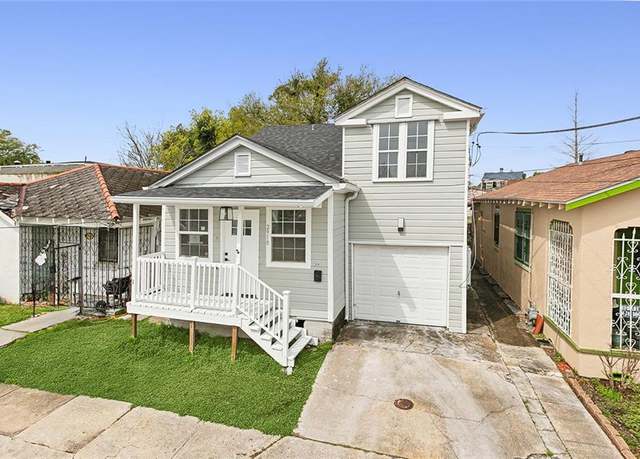 Property at 2918 College Ct, New Orleans, LA 70125, 3 beds, 2 baths