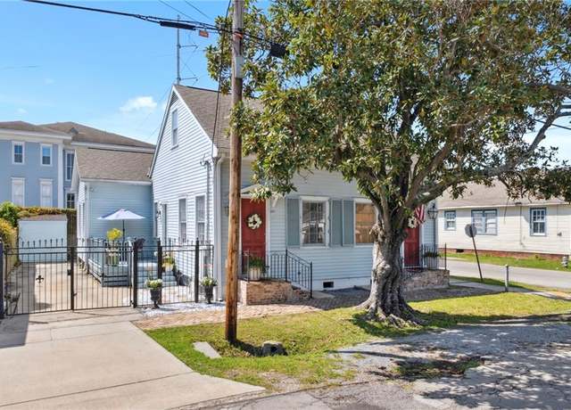 Property at 528 Valence St, New Orleans, LA 70115, 4 beds, 3 baths