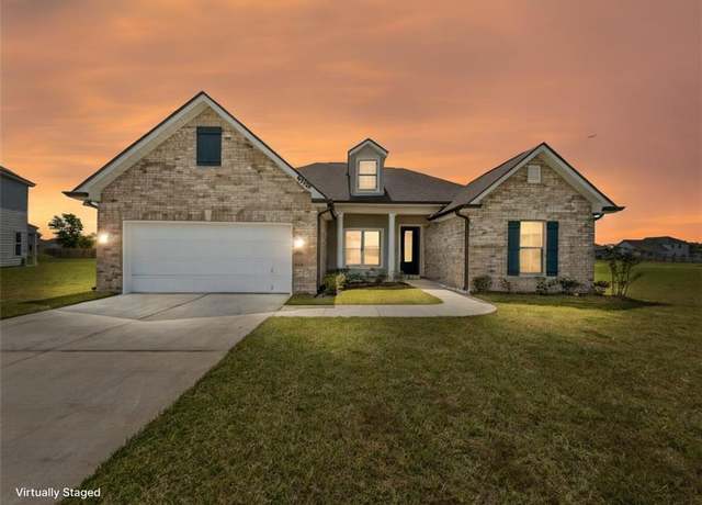 Property at 9508 E Terran Ln, Waggaman, LA 70094, 4 beds, 2 baths