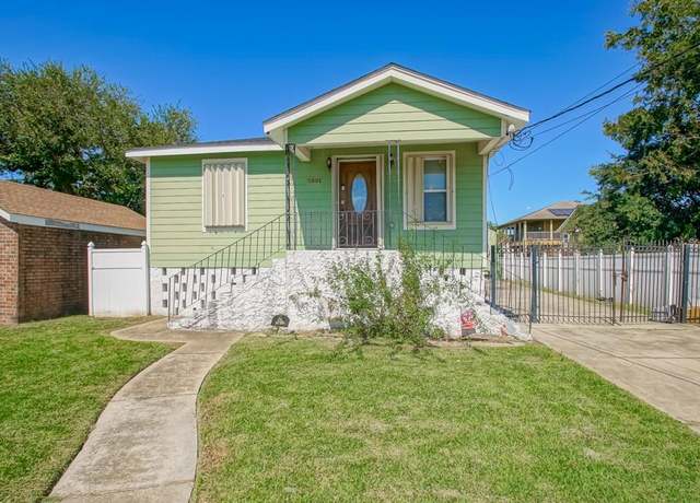 Property at 2561 New York St, New Orleans, LA 70122, 3 beds, 2 baths
